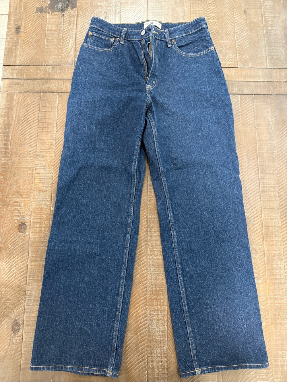 Abercrombie & Fitch Straight Leg Jeans in Dark Blue Denim